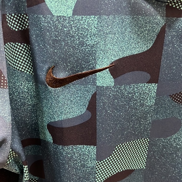 Nike Training Jersey - Picture 3 of 6